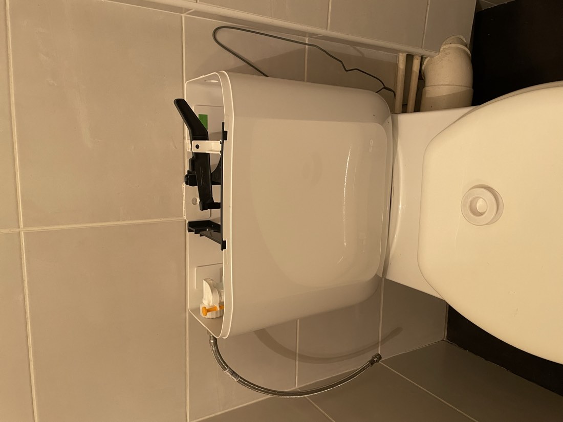 Remplacement du mécanisme de chasse d'eau d'un WC